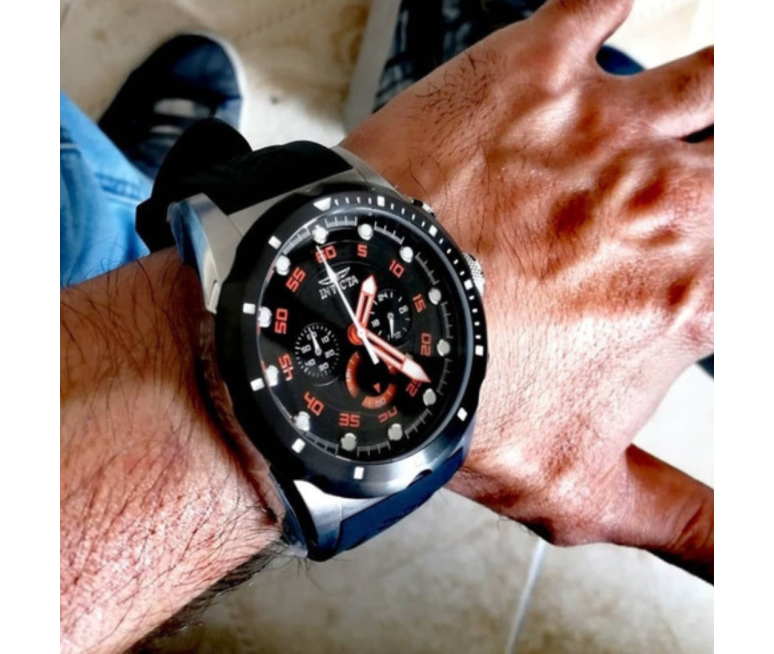 RELOJ INVICTA DE SILICONA 50MM 20305