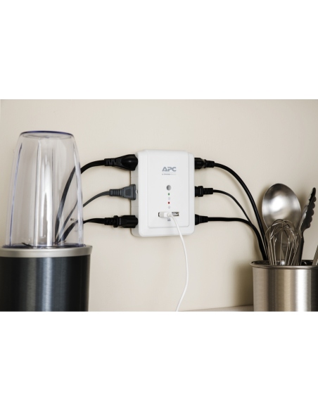 SUPRESOR DE PICOS APC 120V 6 TOMAS 2 USB MONTAJE EN PARED